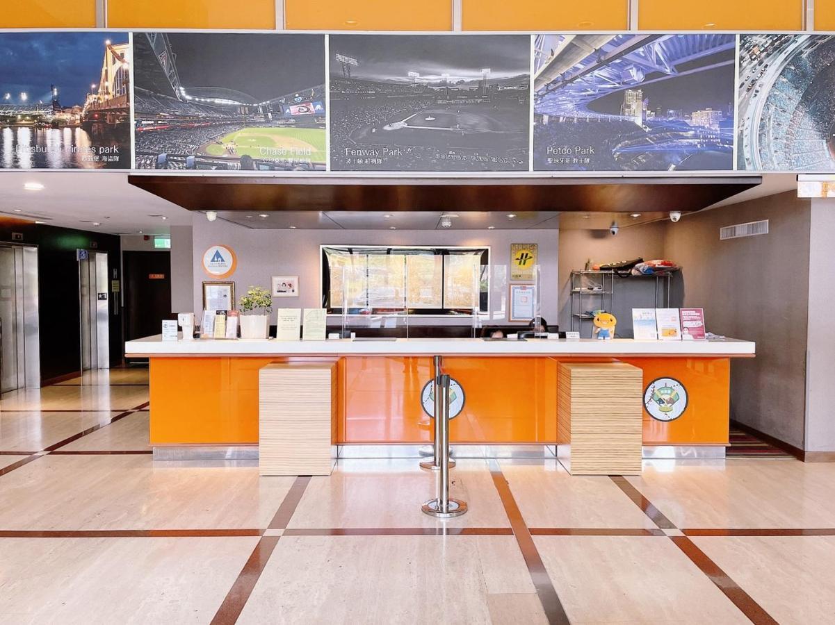 Orange Hotel - Park, Đài Trung Ngoại thất bức ảnh