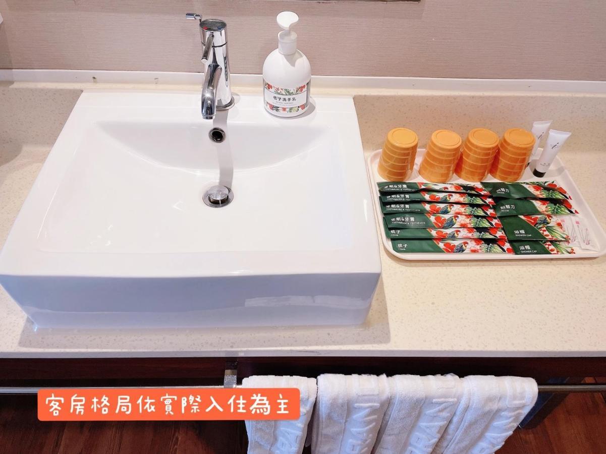 Orange Hotel - Park, Đài Trung Ngoại thất bức ảnh