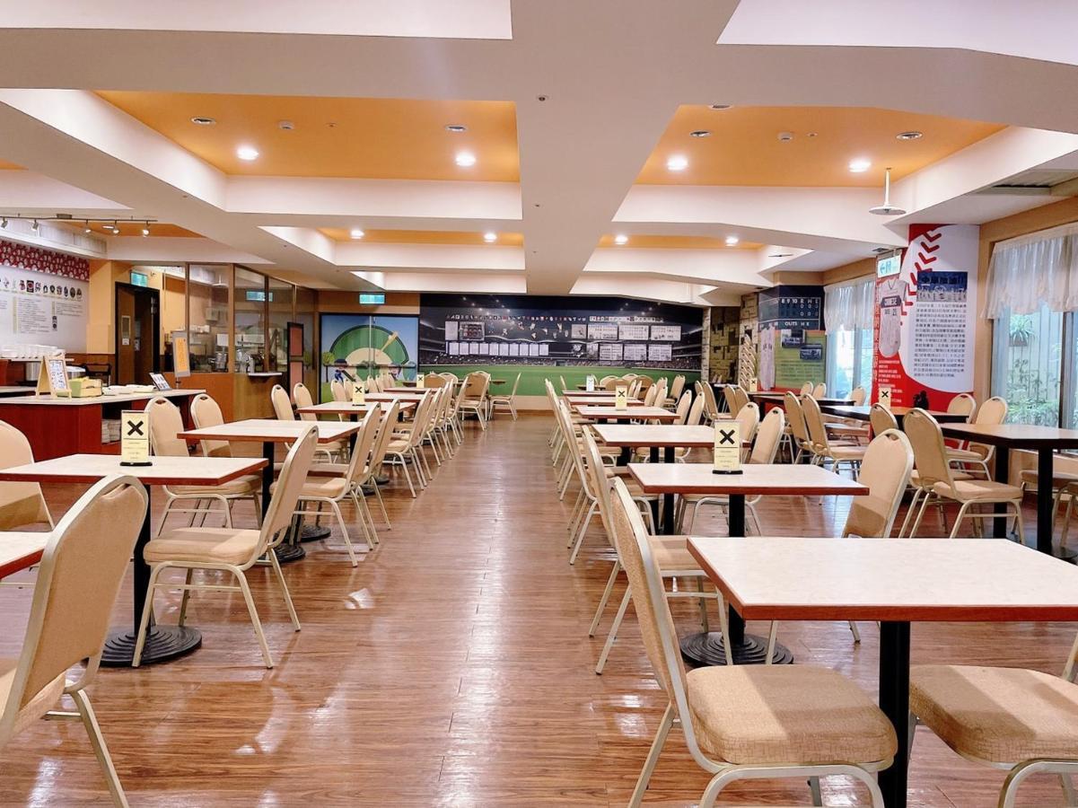 Orange Hotel - Park, Đài Trung Ngoại thất bức ảnh